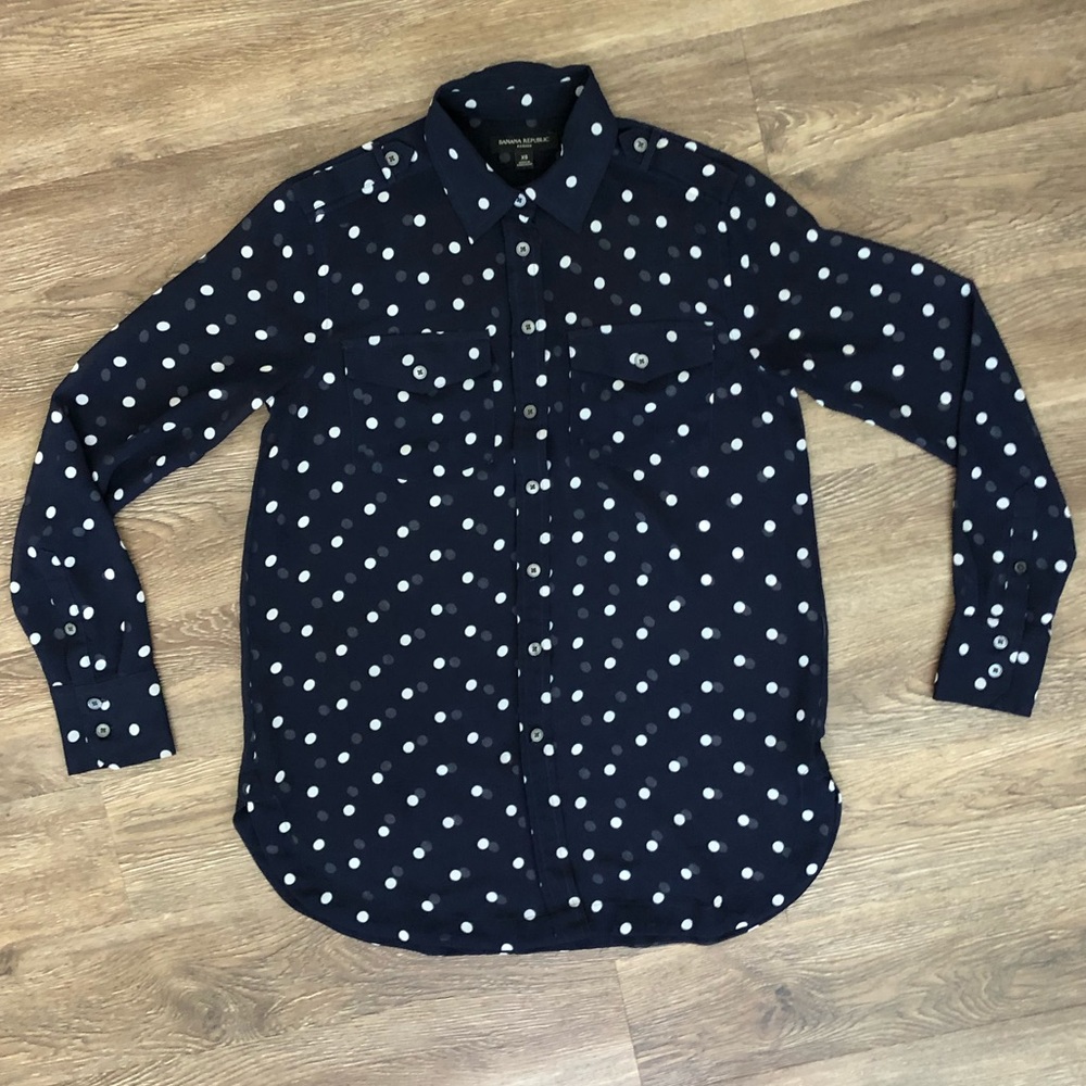 Banana Republic ~Sheer summery collared button up